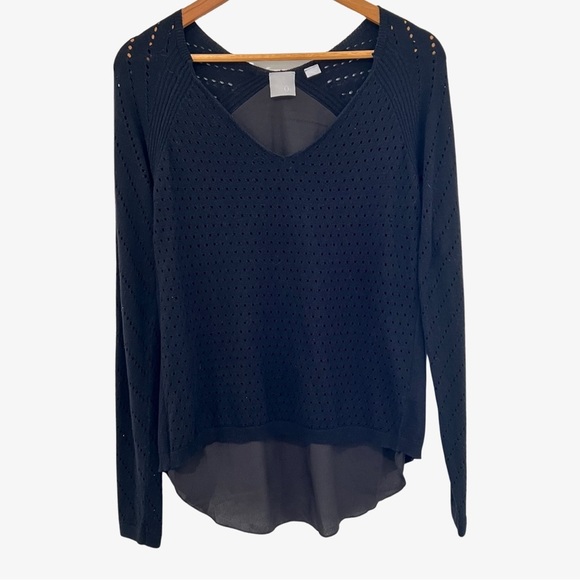 Zero Degrees Celsius Black V-Neck Cashmere Sweater S ($230)